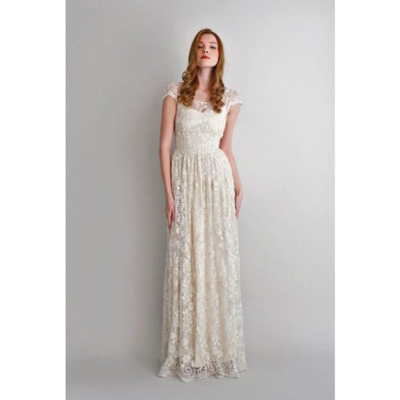 Leanne Marshall Dresses & Skirts - Leanne Marshall Melissa Wedding Dress